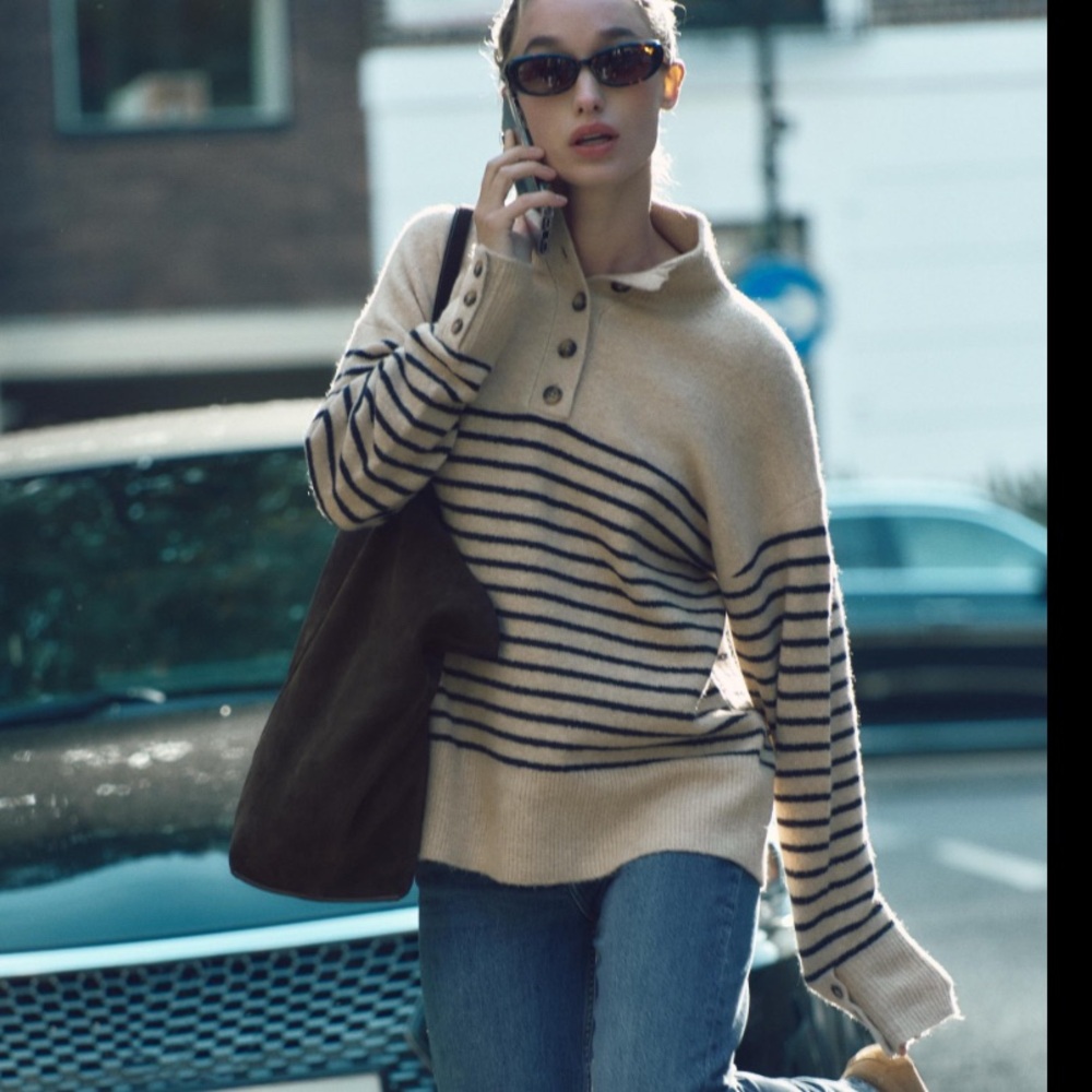 Zara high collar knit sweater. Sz Small